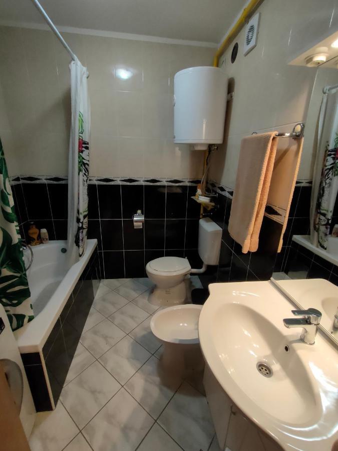 Апартаменты Apartman Bela Пула Экстерьер фото
