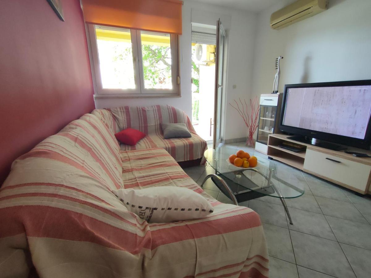 Апартаменты Apartman Bela Пула Экстерьер фото