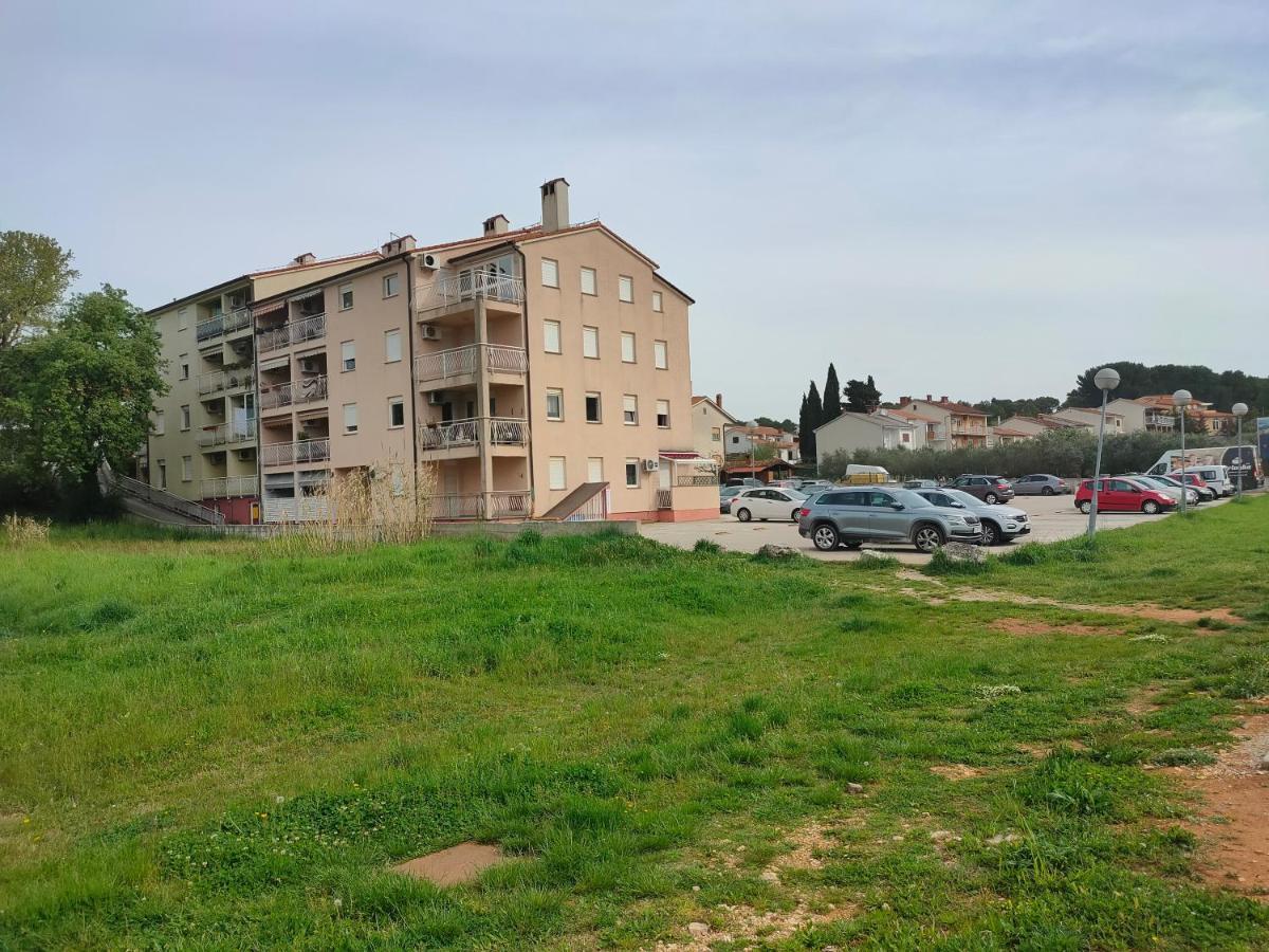 Апартаменты Apartman Bela Пула Экстерьер фото